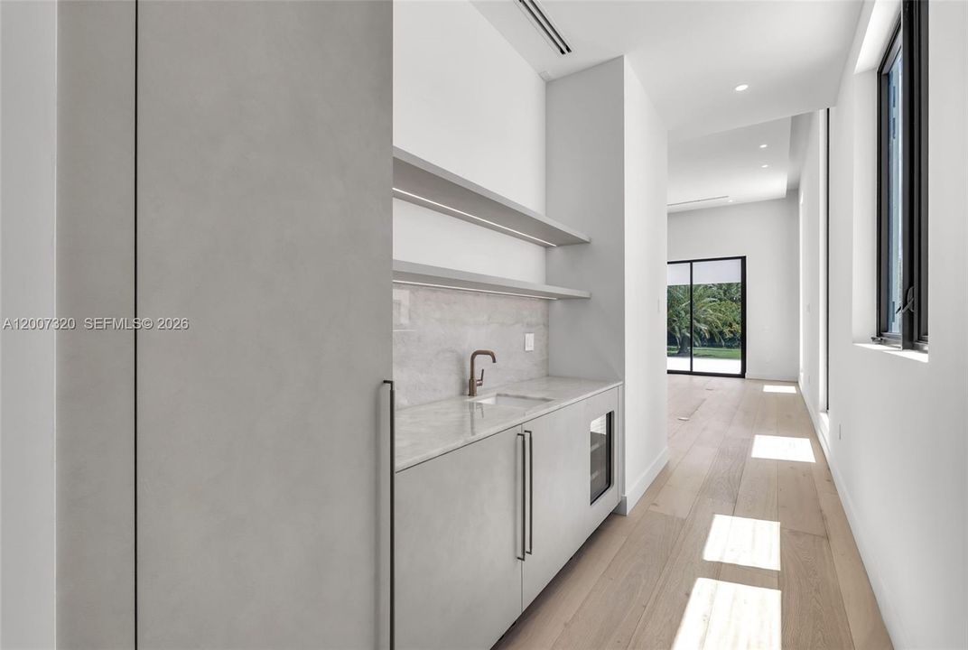 En Venta: $16,250,000 (8 camas, 10 baños, 11670 Pies cuadrados)