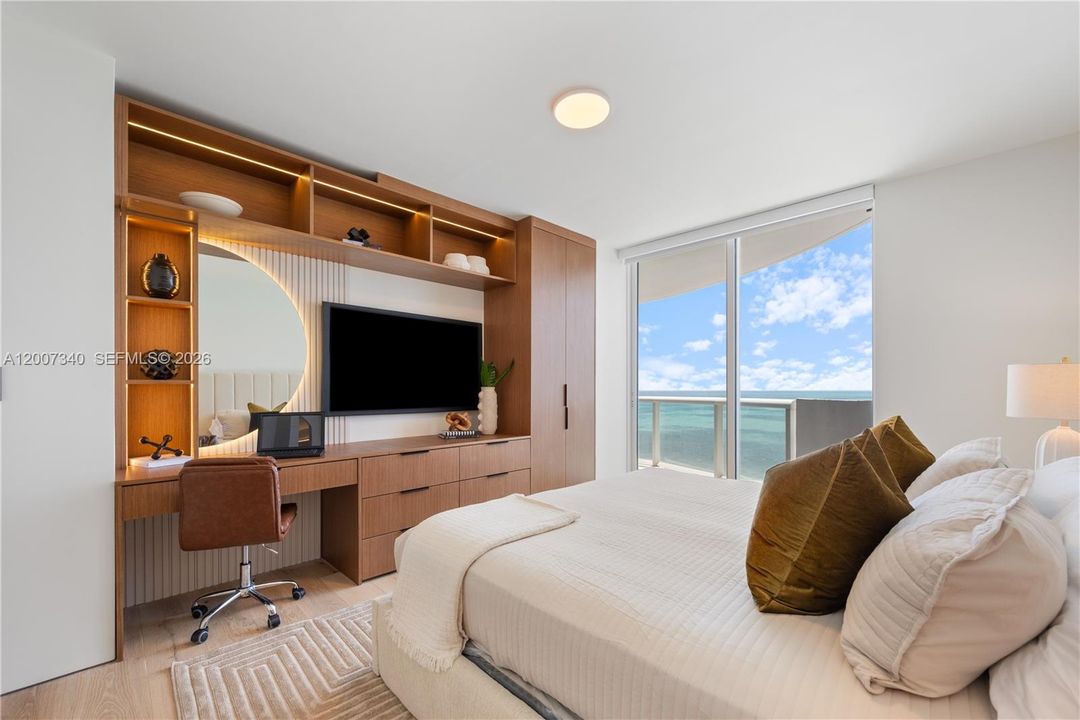 For Sale: $1,950,000 (2 beds, 2 baths, 1151 Square Feet)