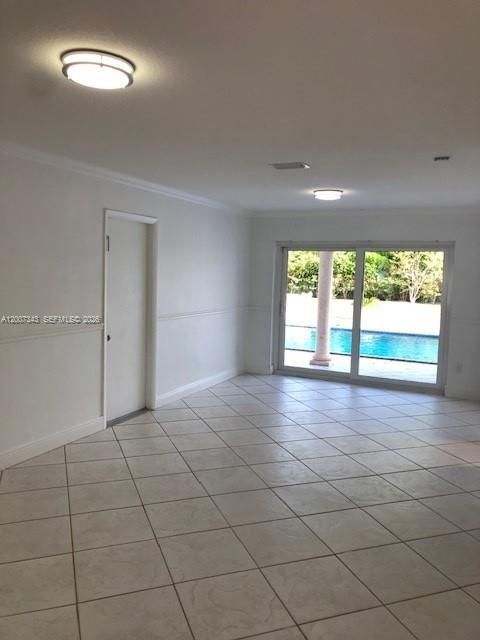 For Rent: $8,500 (3 beds, 3 baths, 2348 Square Feet)