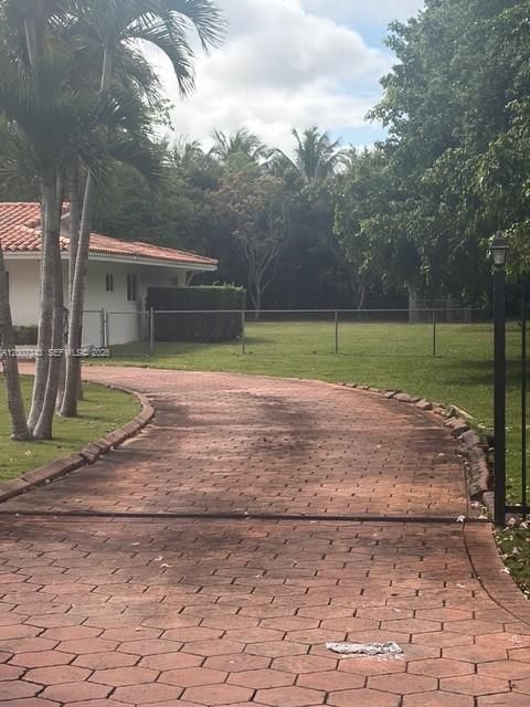 For Rent: $8,500 (3 beds, 3 baths, 2348 Square Feet)