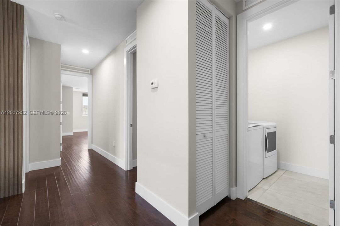 Recently Rented: $10,500 (5 beds, 5 baths, 3113 Square Feet)