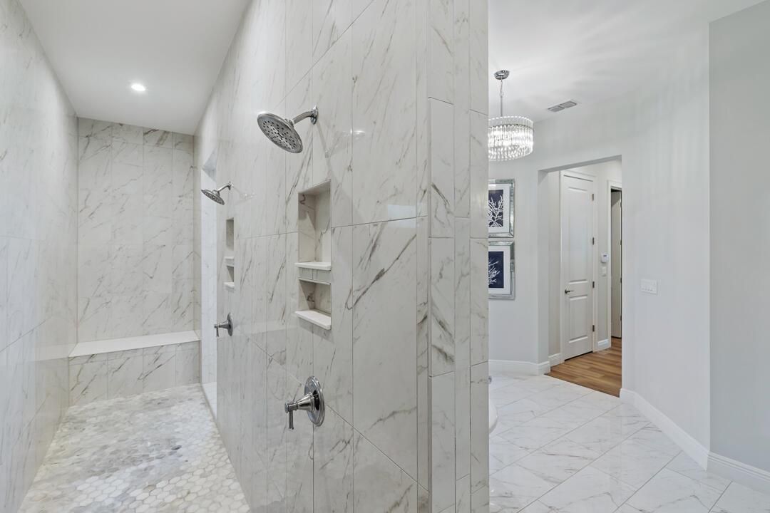 2465 NE Evinrude Circle-89