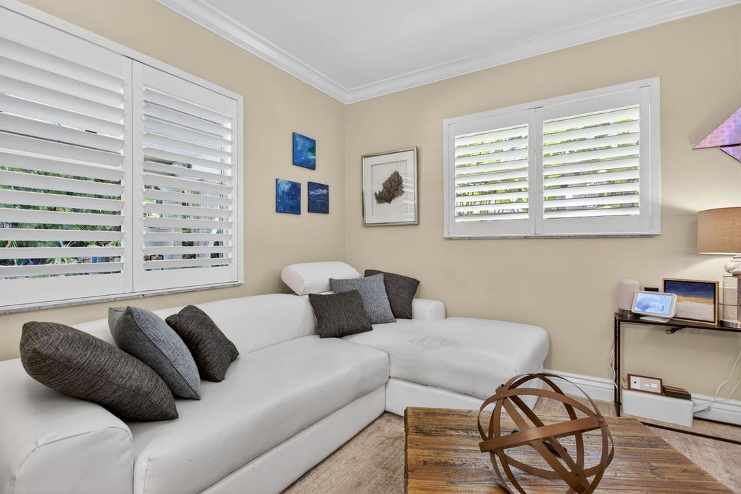 42-web-or-mls-2812-9693