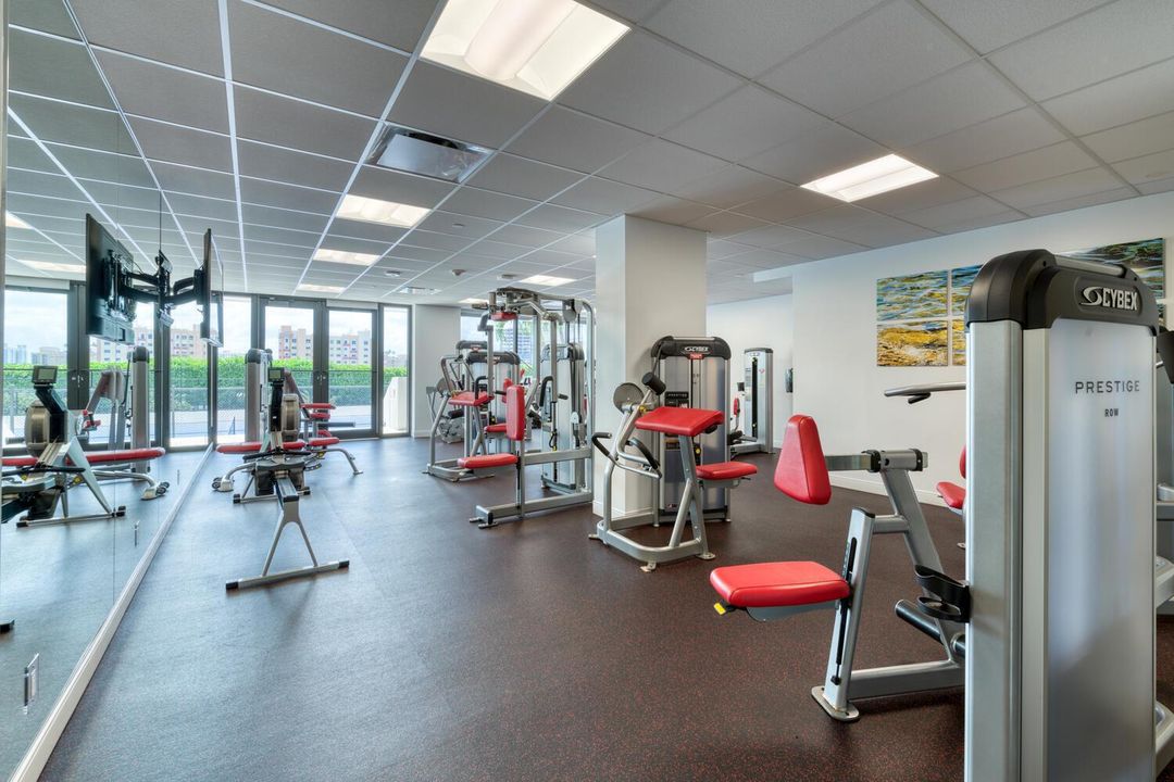 525 S Flagler Dr Unit 26h West-large-038