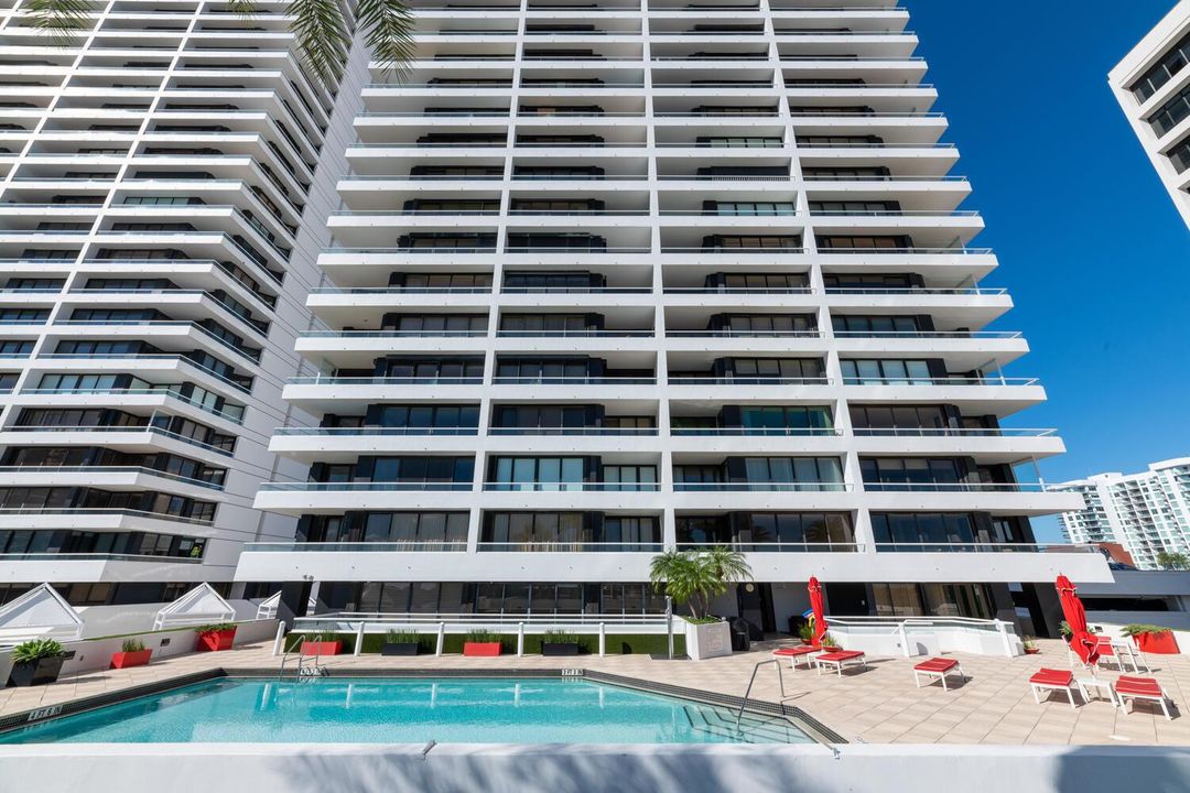 525 S Flagler Dr Unit 10d West-large-010