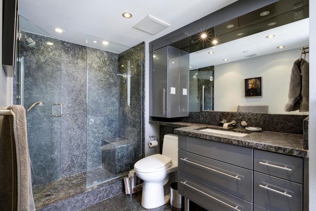 525 S Flagler Dr Unit 26h West-large-024