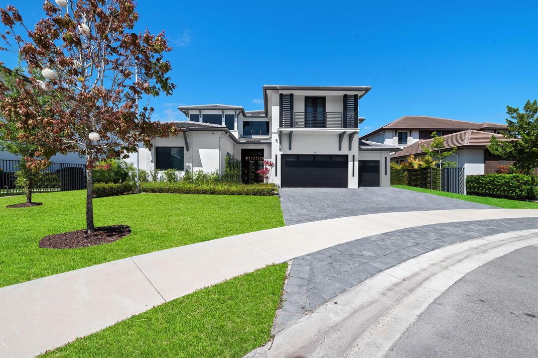 1-web-or-mls-5735-sw-104th-terrace