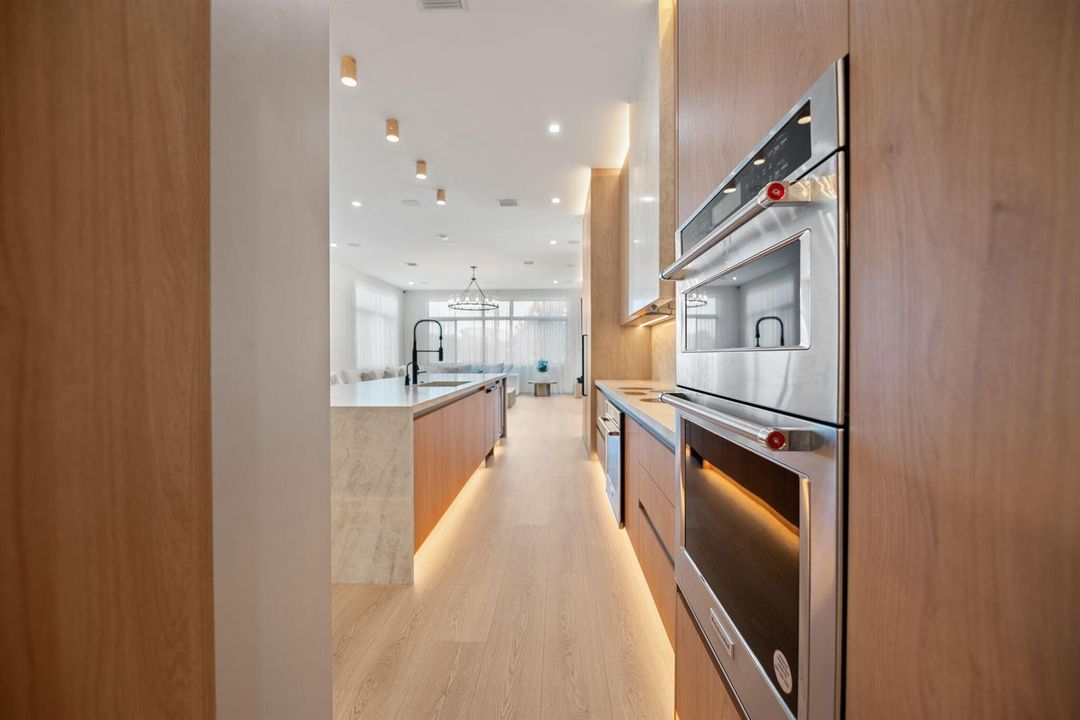 20-web-or-mls-5735-sw-104th-terrace