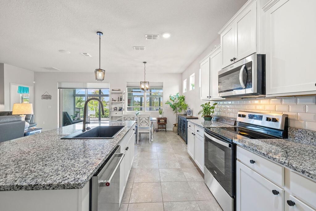 2165HawkRiver-9