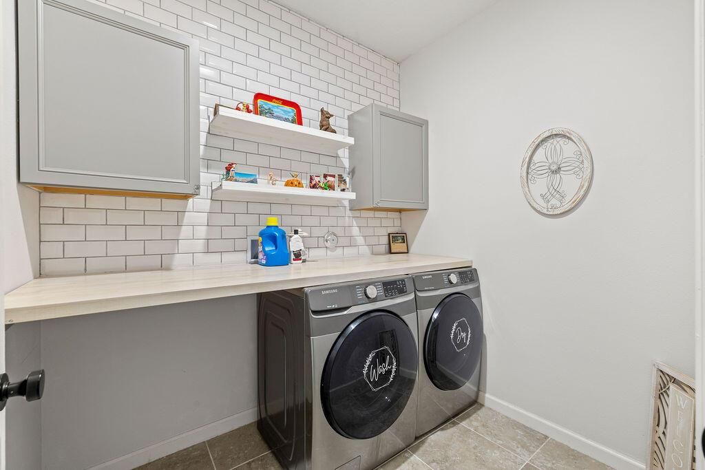 2165HawkRiver-27