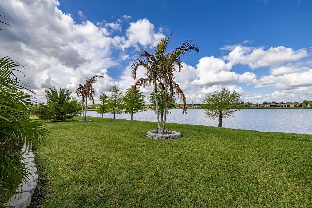 2165HawkRiver-39