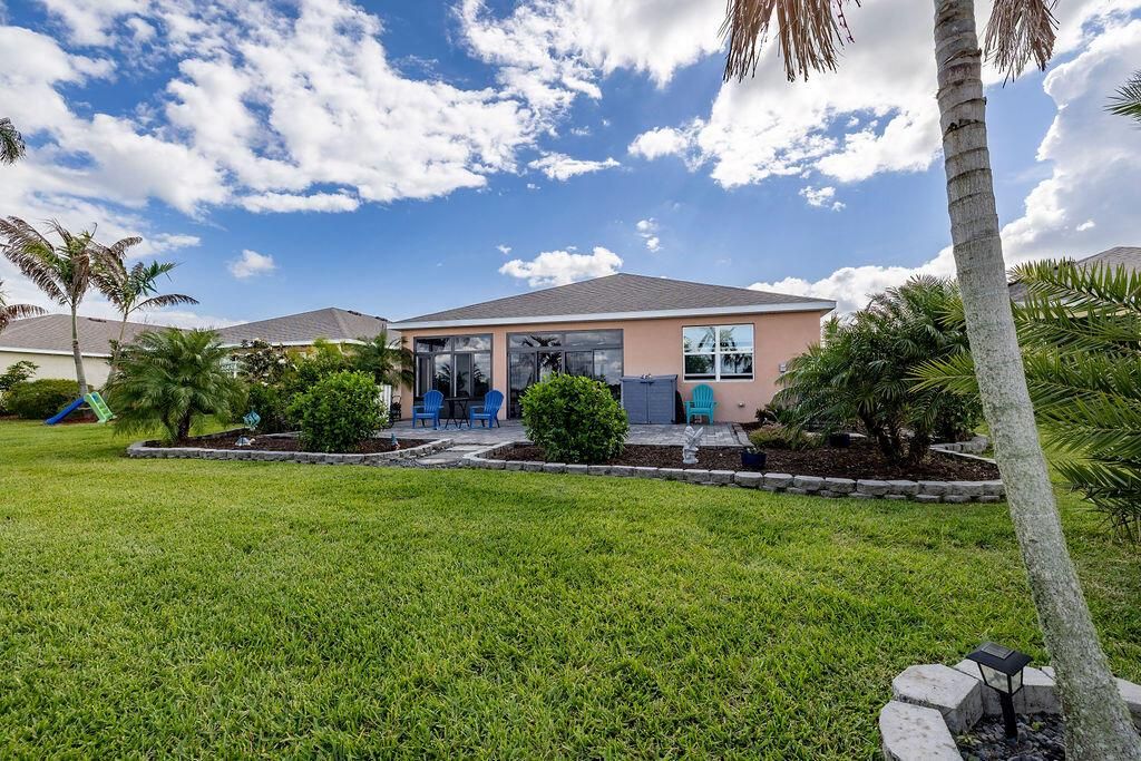 2165HawkRiver-37