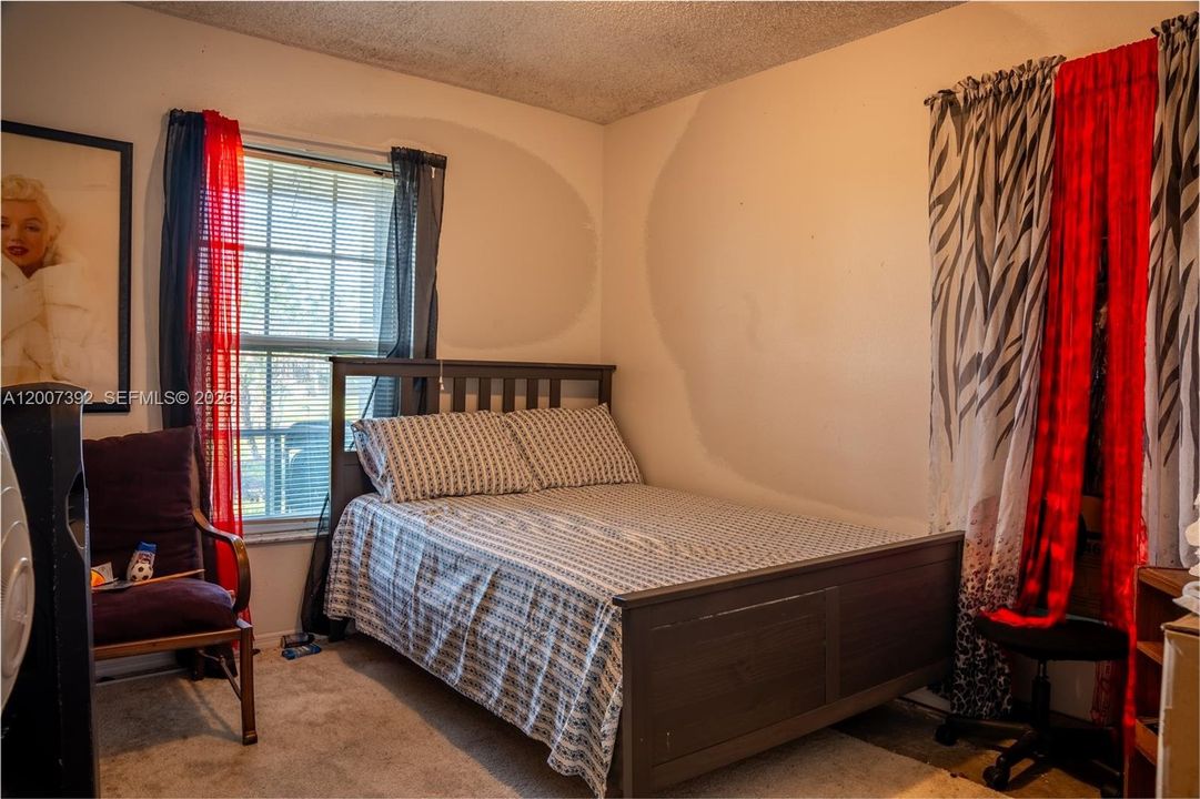 En Venta: $330,000 (3 camas, 2 baños, 0 Pies cuadrados)