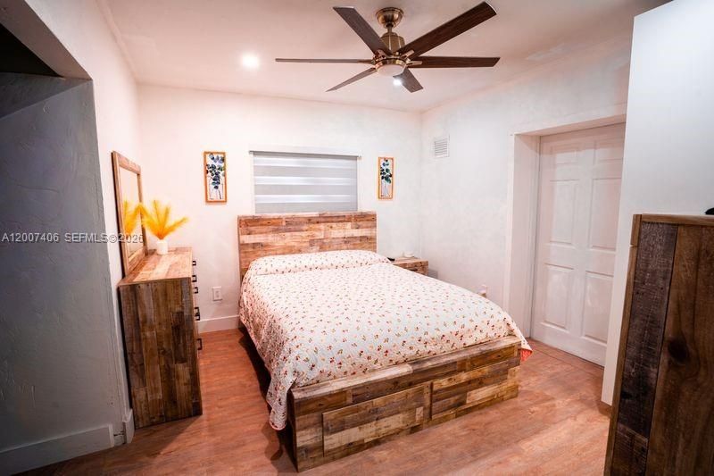 For Sale: $785,000 (3 beds, 2 baths, 1628 Square Feet)
