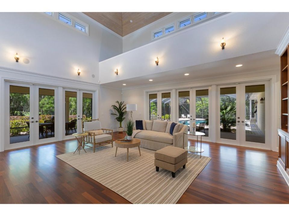 Spacious Great Room