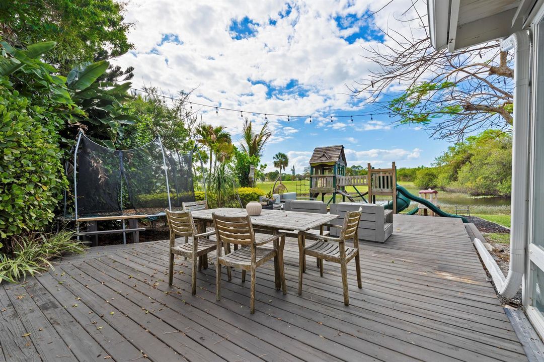Backyard Patio Deck