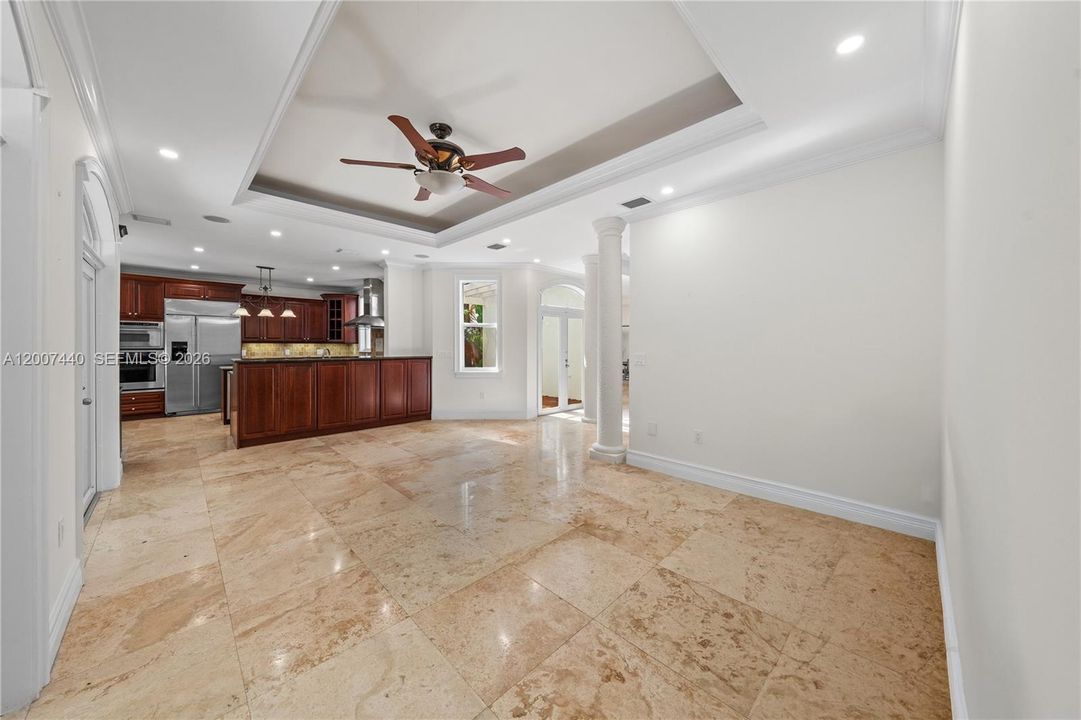 En Venta: $3,295,000 (4 camas, 4 baños, 3676 Pies cuadrados)