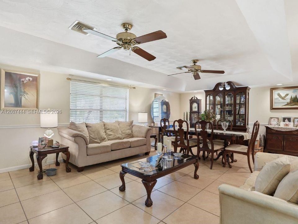 Vendido Recientemente: $424,999 (3 camas, 3 baños, 0 Pies cuadrados)