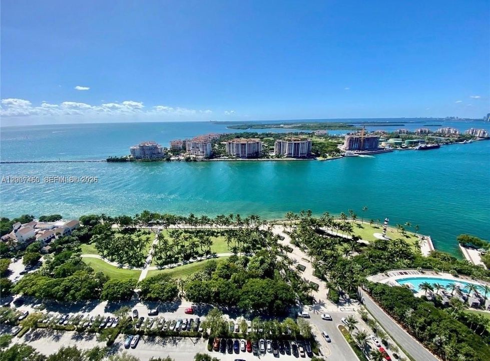 Active With Contract: $12,000 (2 beds, 2 baths, 1960 Square Feet)