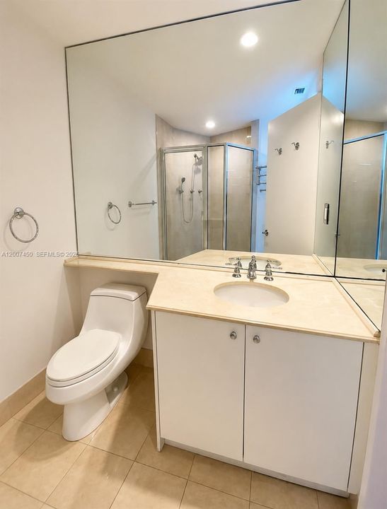 Active With Contract: $12,000 (2 beds, 2 baths, 1960 Square Feet)