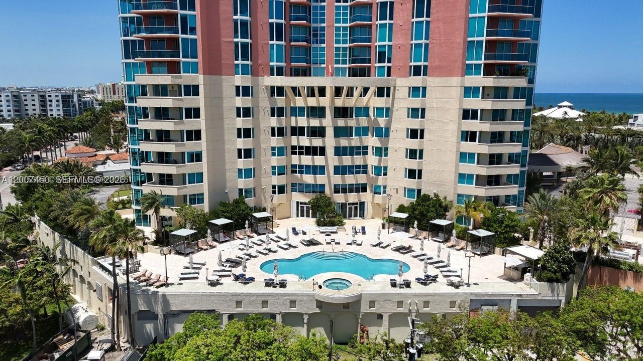 Active With Contract: $12,000 (2 beds, 2 baths, 1960 Square Feet)