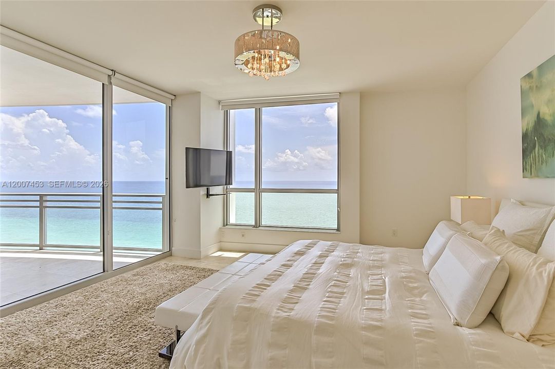 For Rent: $15,900 (3 beds, 3 baths, 3003 Square Feet)