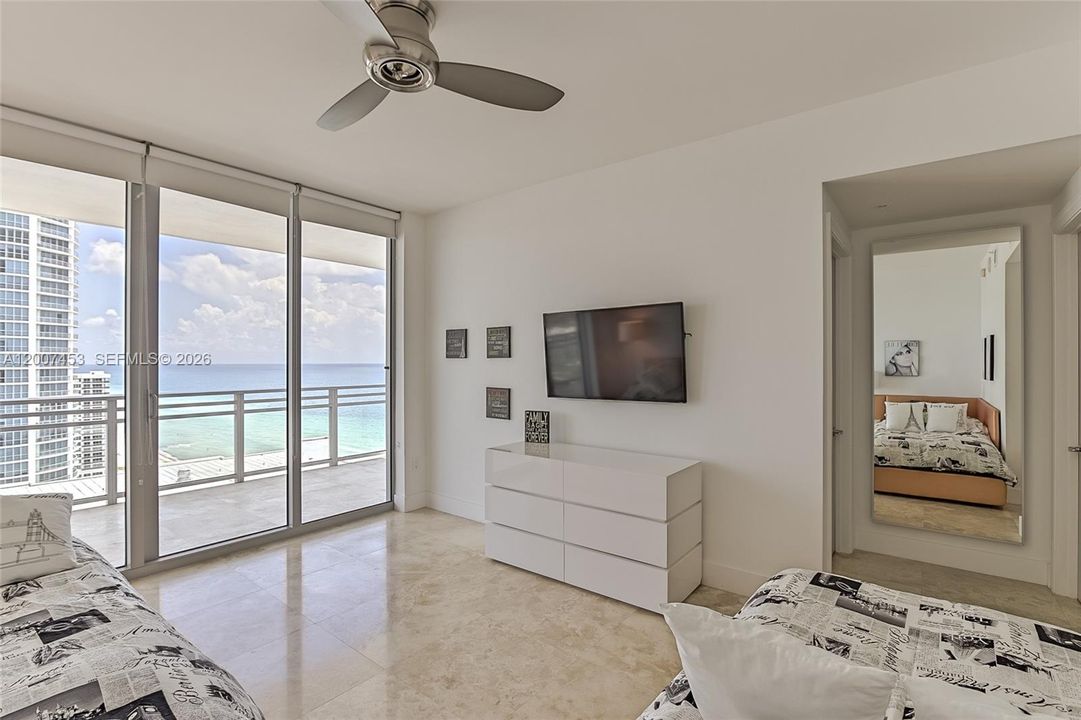 For Rent: $15,900 (3 beds, 3 baths, 3003 Square Feet)