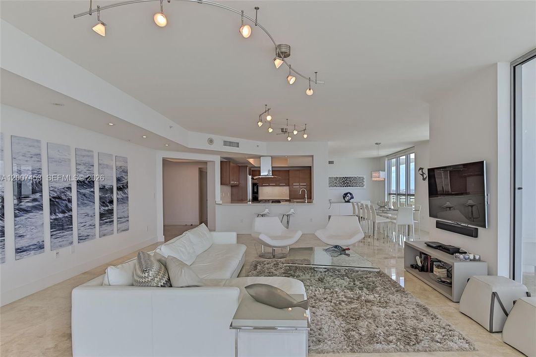 For Rent: $15,900 (3 beds, 3 baths, 3003 Square Feet)