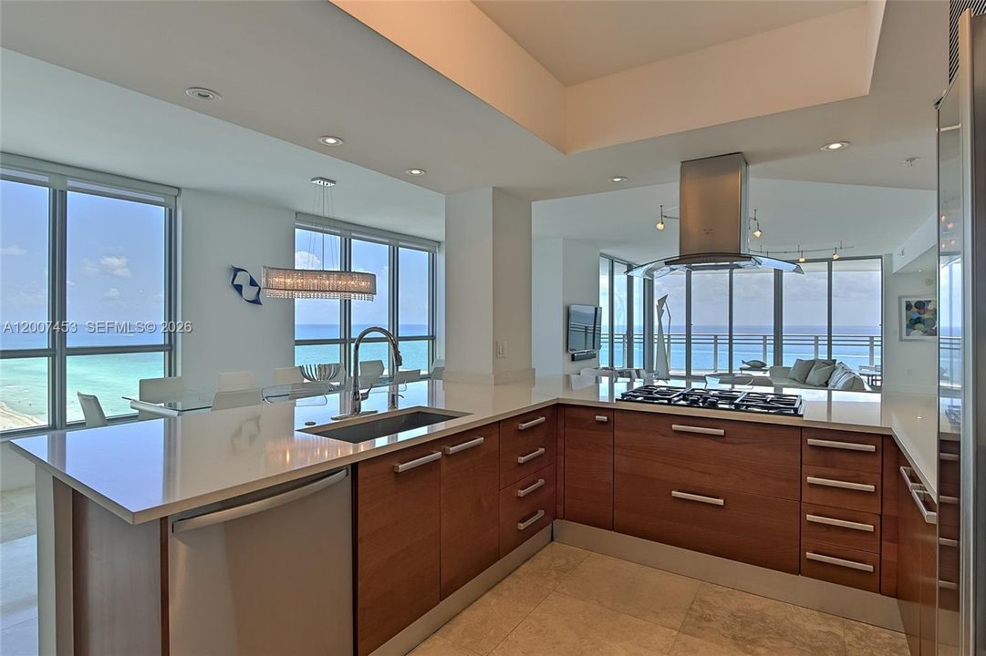 For Rent: $15,900 (3 beds, 3 baths, 3003 Square Feet)