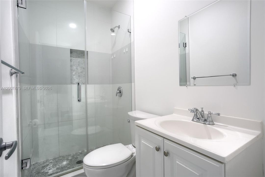 En Venta: $1,230,000 (4 camas, 4 baños, 2748 Pies cuadrados)
