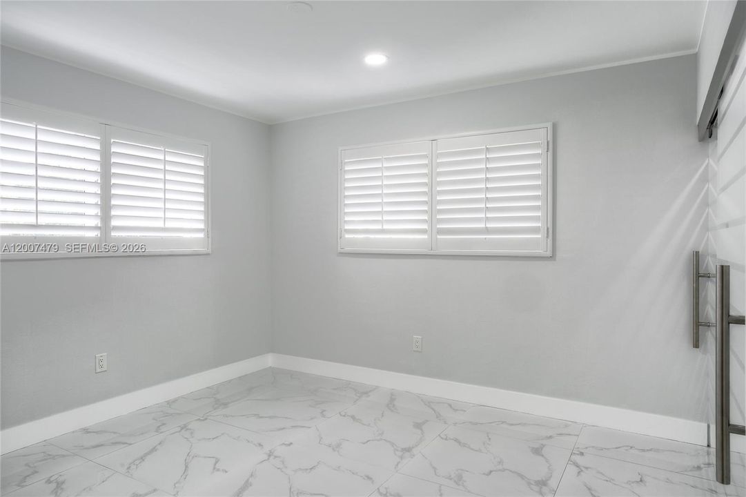 En Venta: $1,230,000 (4 camas, 4 baños, 2748 Pies cuadrados)