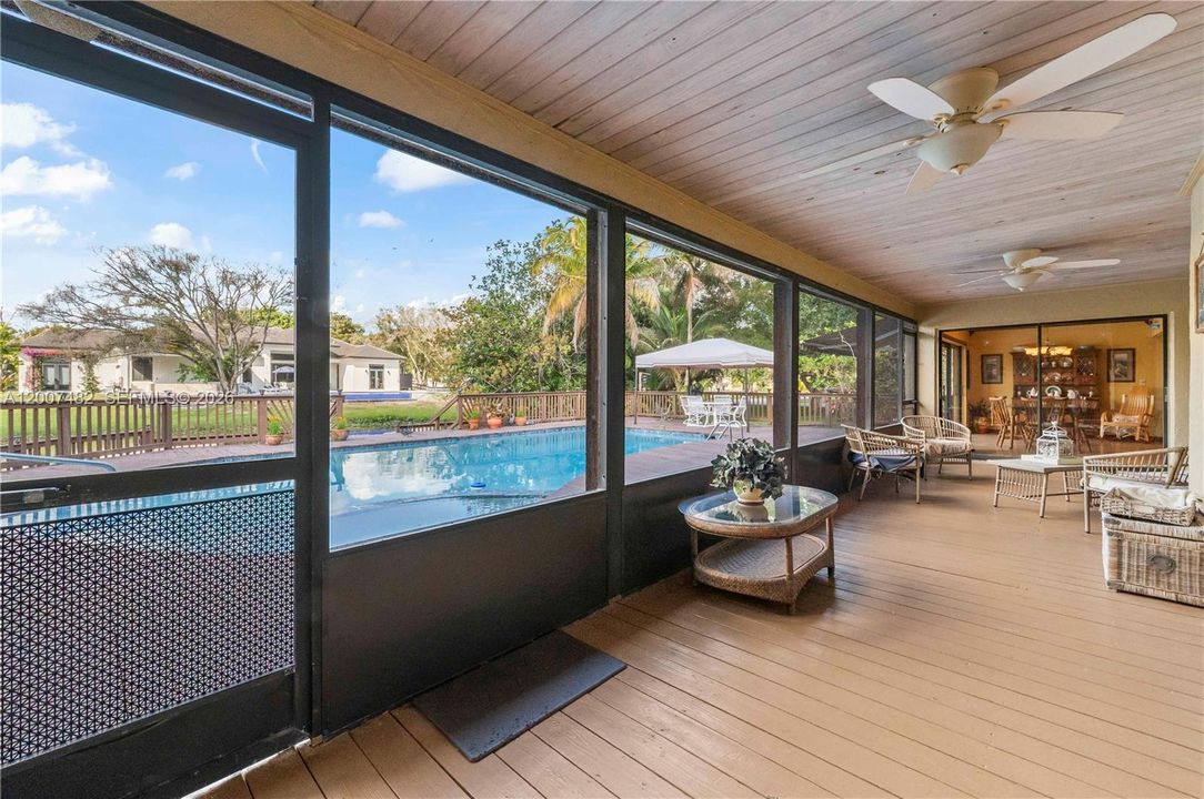 En Venta: $1,997,000 (4 camas, 3 baños, 3388 Pies cuadrados)
