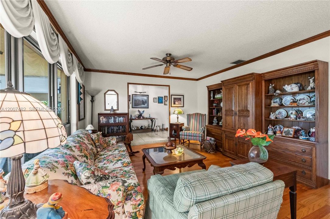 En Venta: $1,997,000 (4 camas, 3 baños, 3388 Pies cuadrados)