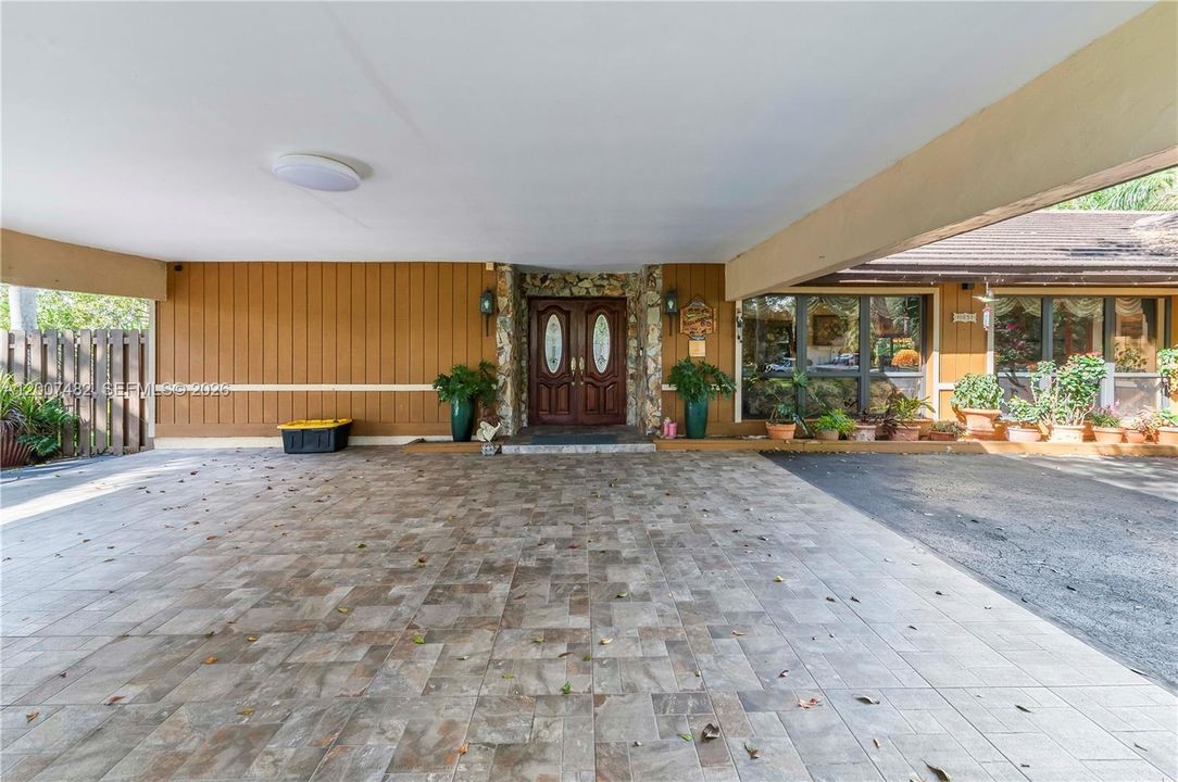 En Venta: $1,997,000 (4 camas, 3 baños, 3388 Pies cuadrados)