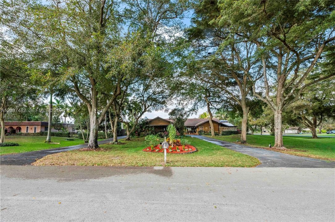 En Venta: $1,997,000 (4 camas, 3 baños, 3388 Pies cuadrados)