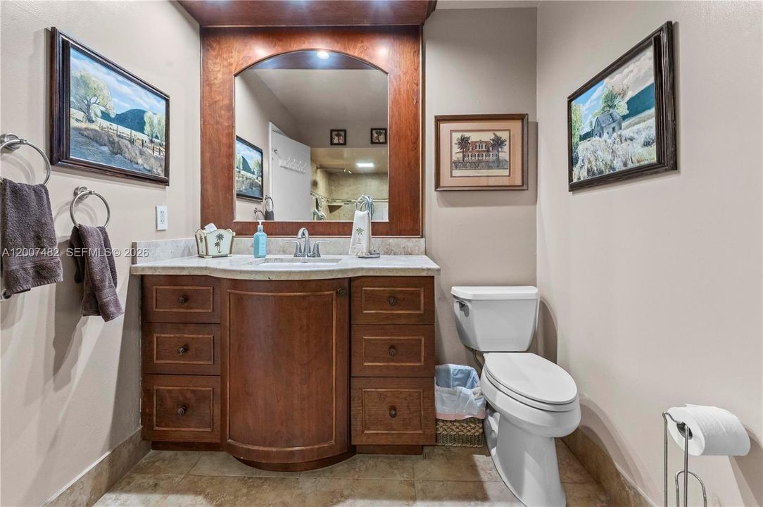 En Venta: $1,997,000 (4 camas, 3 baños, 3388 Pies cuadrados)