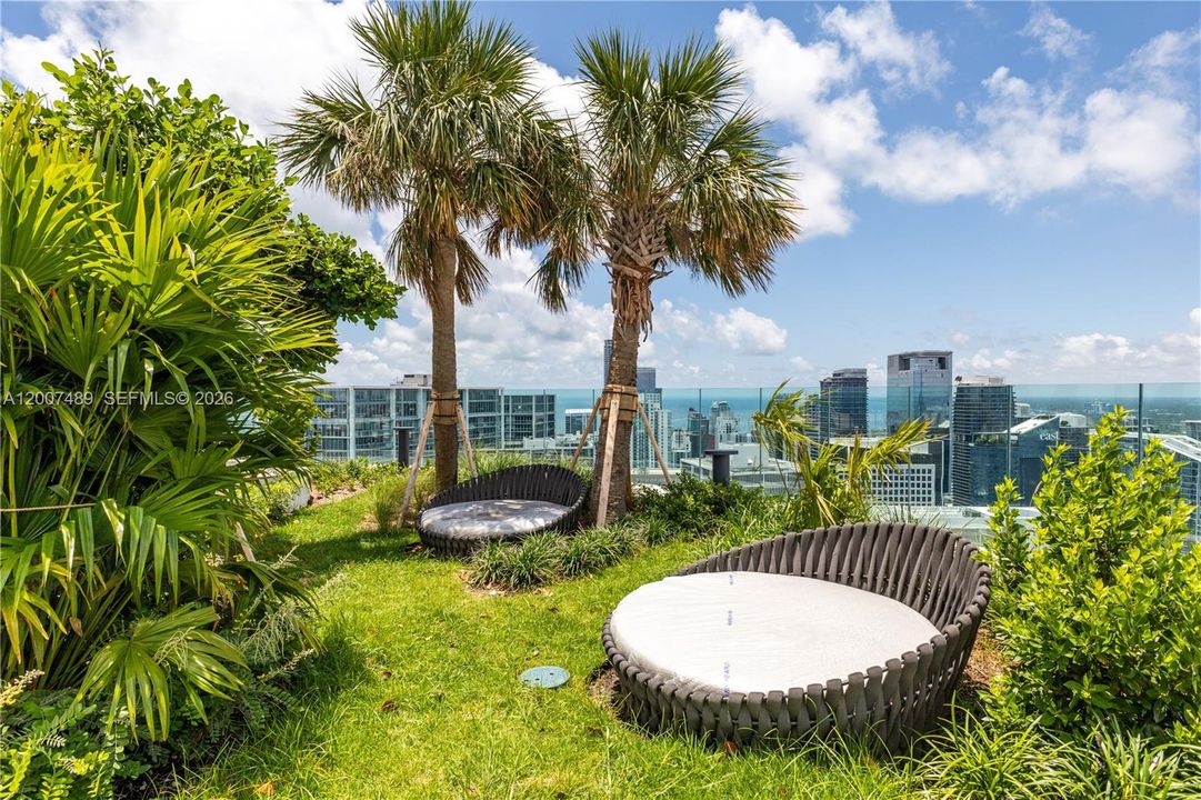 En Venta: $3,590,000 (3 camas, 3 baños, 2220 Pies cuadrados)