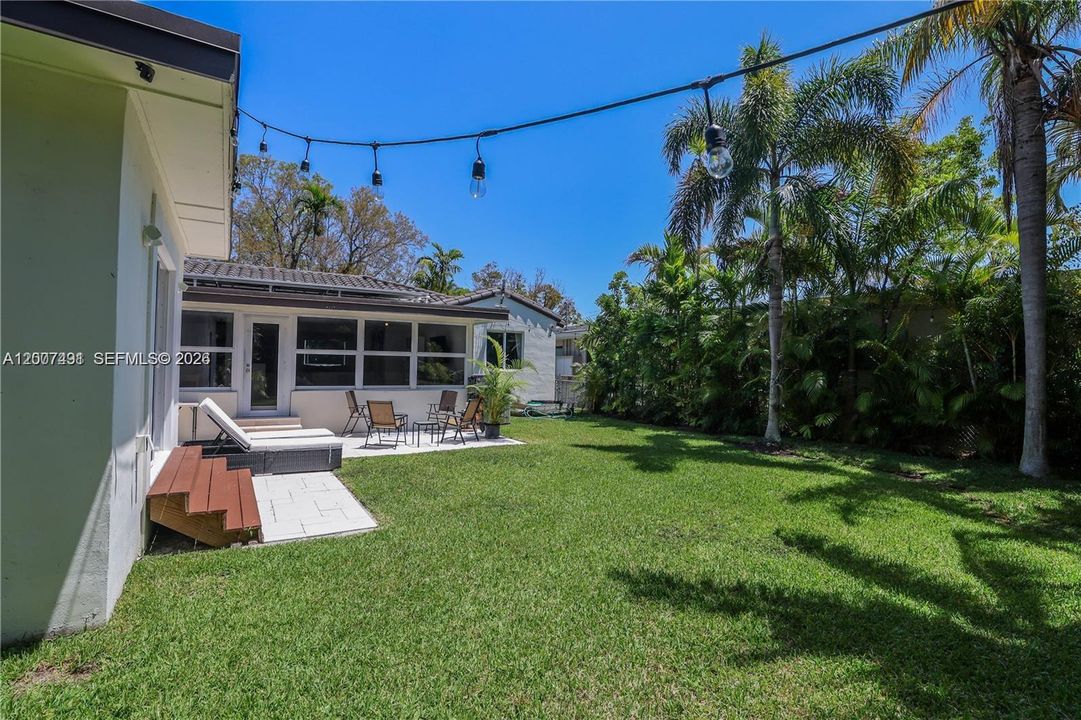 For Sale: $2,350,000 (4 beds, 4 baths, 2964 Square Feet)