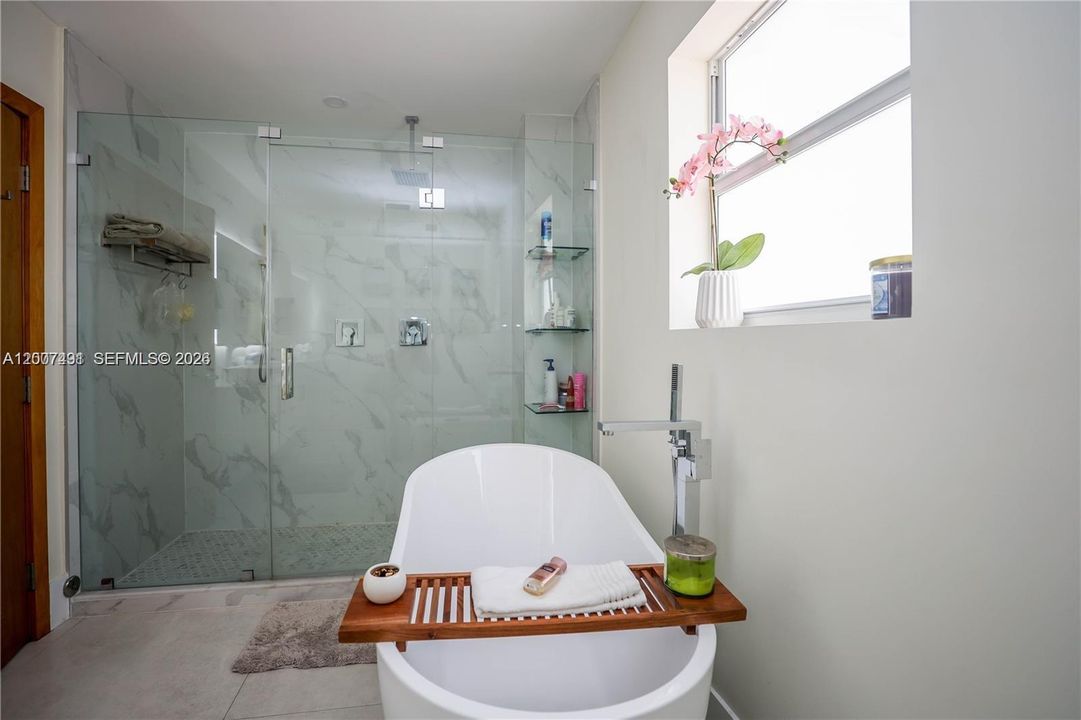 For Sale: $2,350,000 (4 beds, 4 baths, 2964 Square Feet)