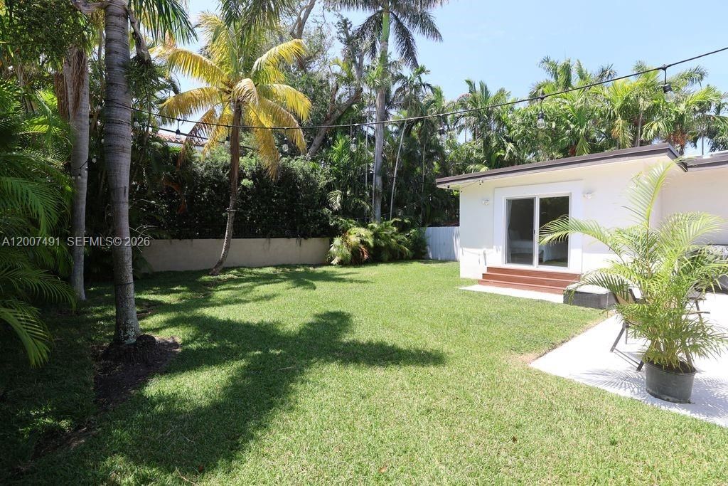 For Sale: $2,350,000 (4 beds, 4 baths, 2964 Square Feet)