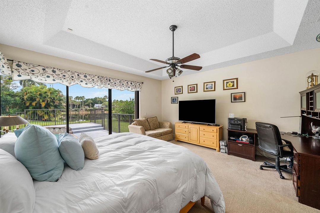 022-17887LittenDrive-BocaRaton-FL-33498-