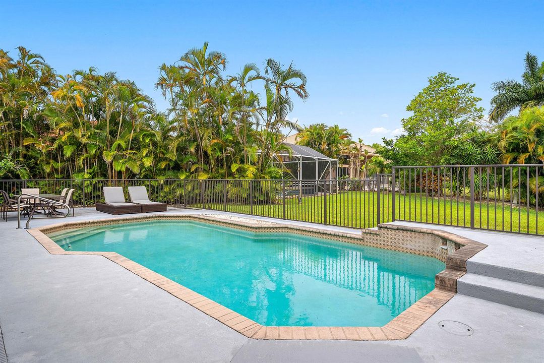 032-17887LittenDrive-BocaRaton-FL-33498-