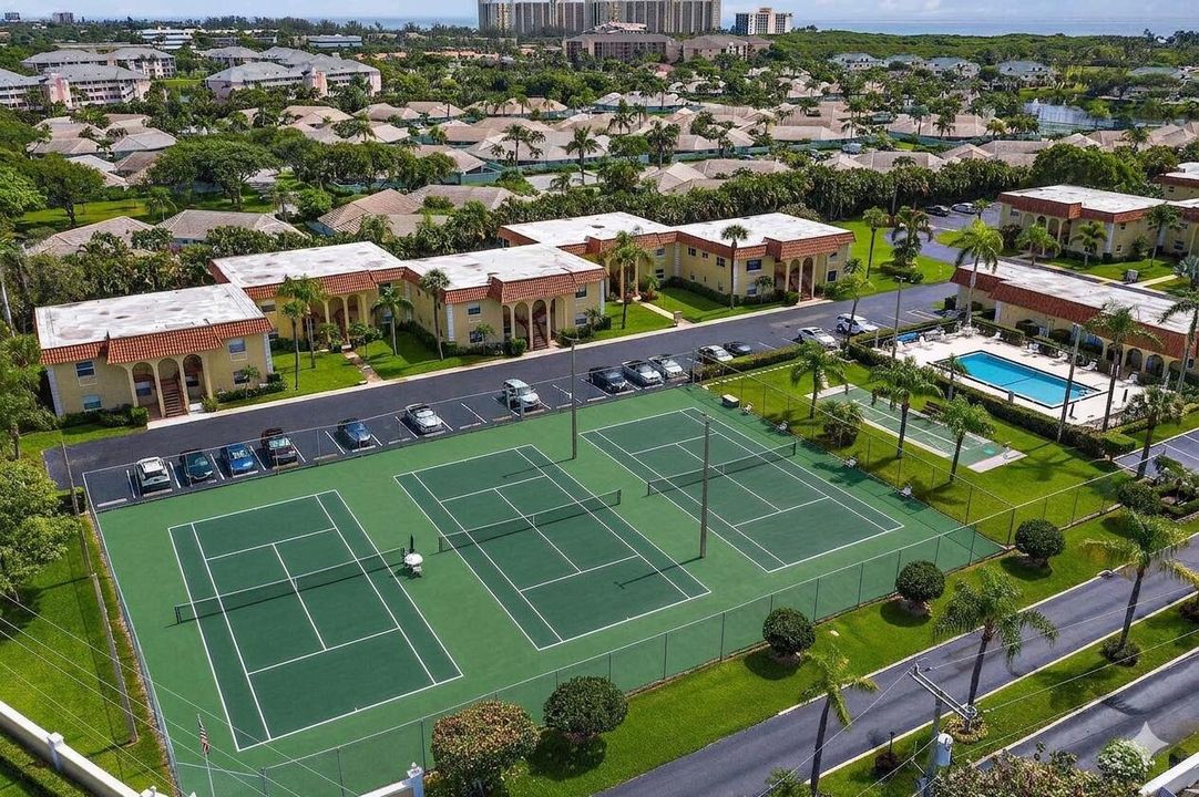Pickleball & Tennis