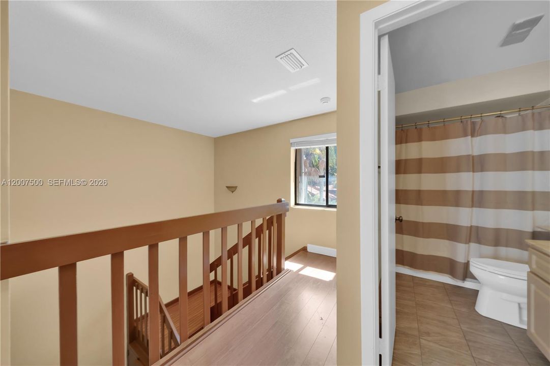 Activo con contrato: $399,000 (2 camas, 2 baños, 1290 Pies cuadrados)