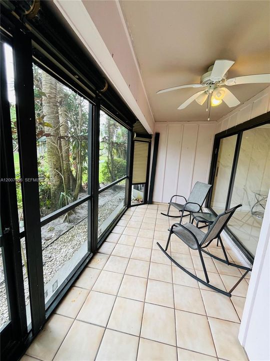 Activo con contrato: $315,000 (3 camas, 2 baños, 1298 Pies cuadrados)