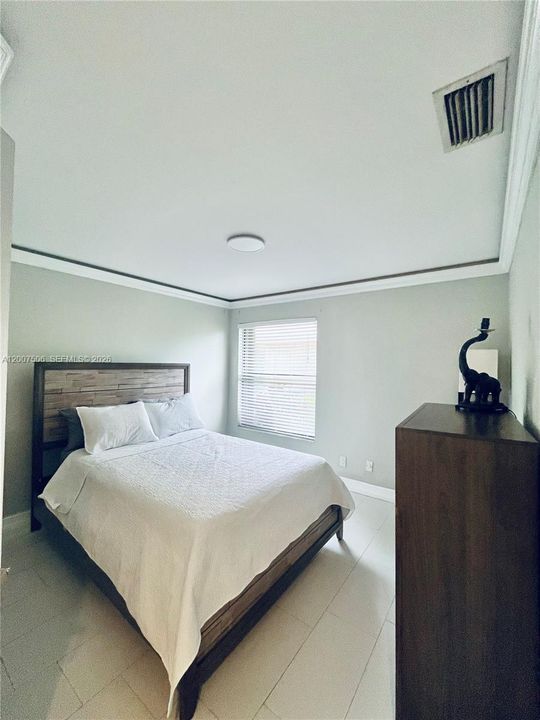 Activo con contrato: $315,000 (3 camas, 2 baños, 1298 Pies cuadrados)