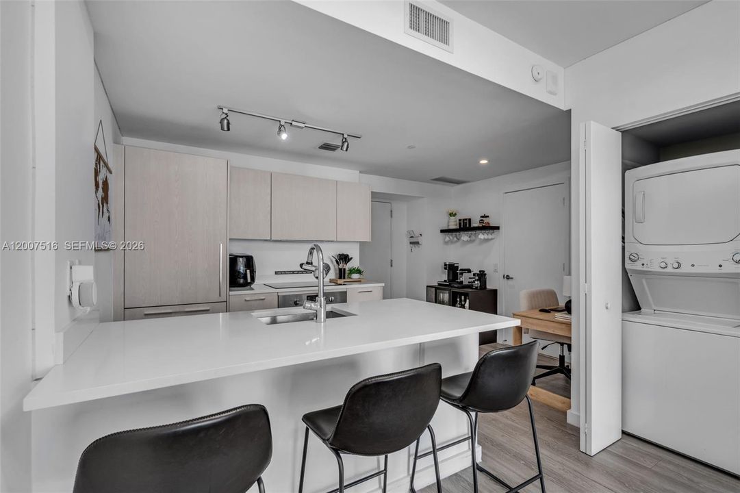 En Venta: $525,000 (1 camas, 1 baños, 610 Pies cuadrados)
