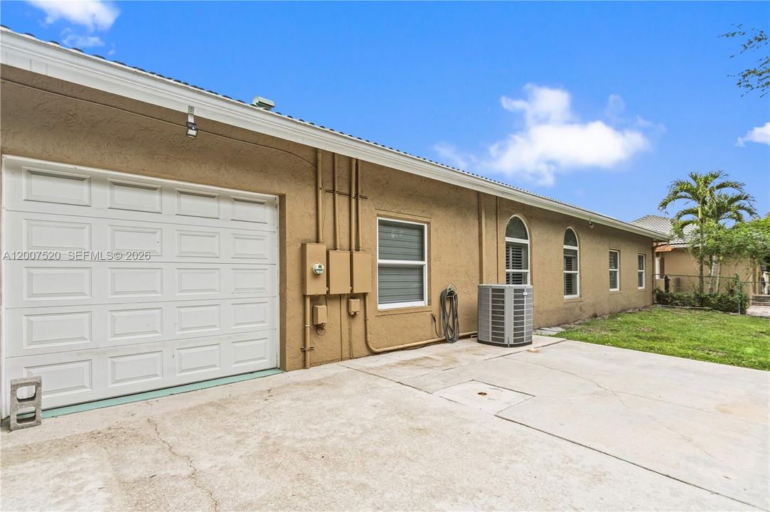 На продажу: $1,700,000 (7 спален, 5 ванн, 4207 Квадратных фут)