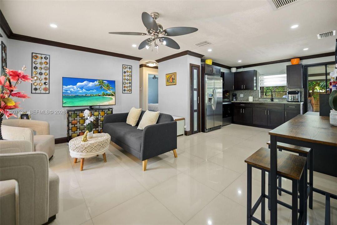 Activo con contrato: $450,000 (3 camas, 2 baños, 960 Pies cuadrados)