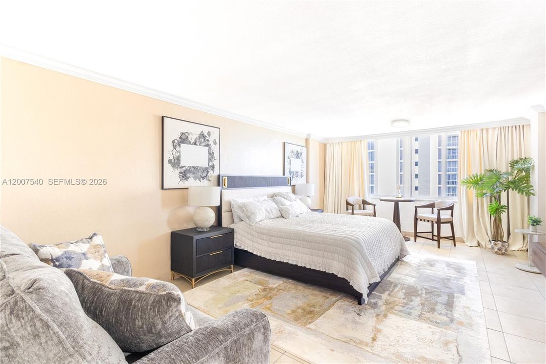 For Sale: $185,000 (0 beds, 1 baths, 410 Square Feet)